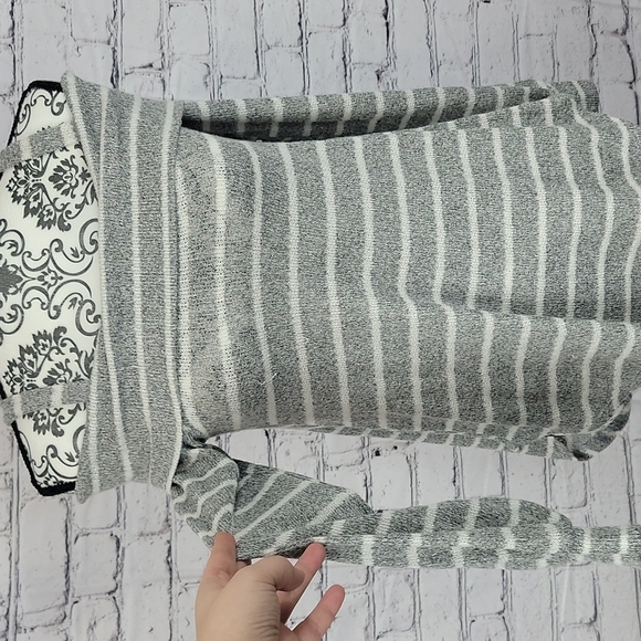 Lavender Field sweater - Picture 2 of 5